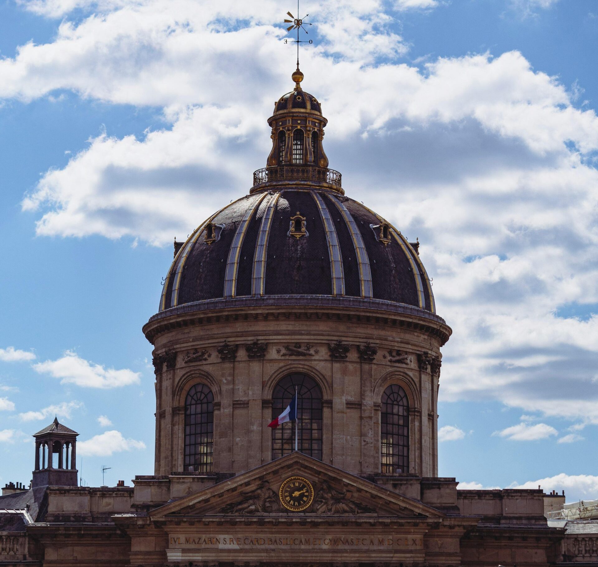 pexels-david-teodorosi-25733546-11800775